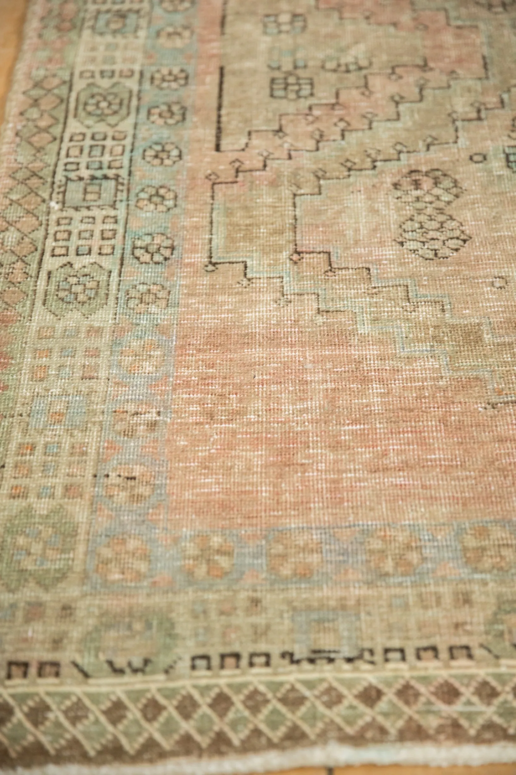 3.5x9.5 Vintage Distressed Serab Rug Runner