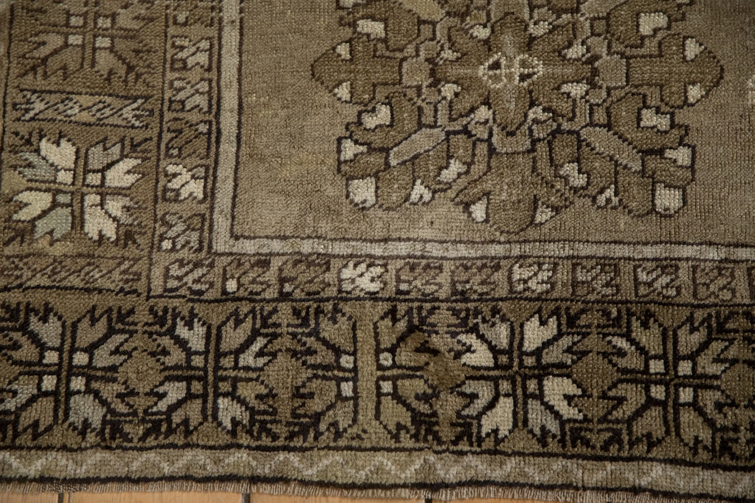 3x14 Vintage Distressed Melas Rug Runner