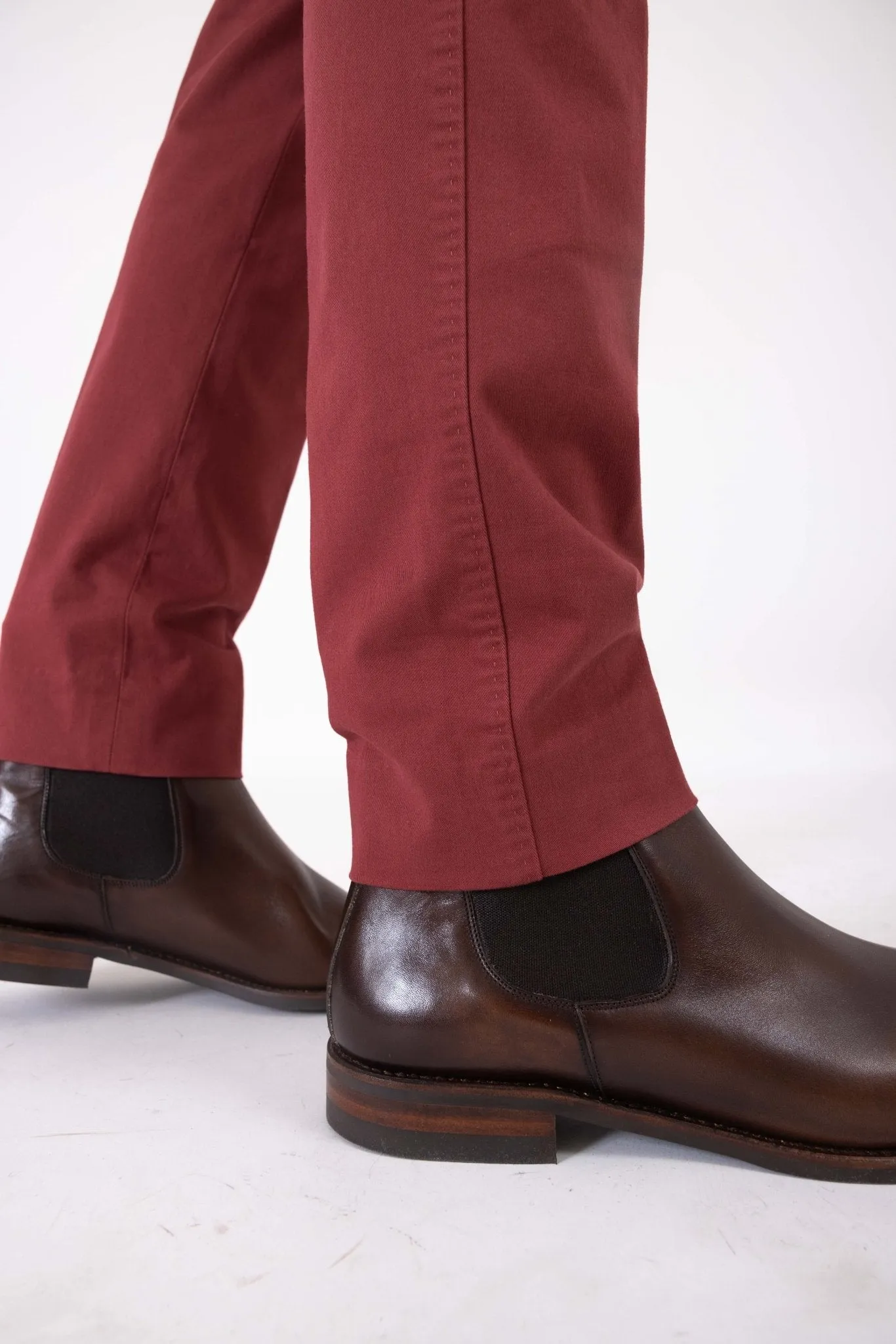 CHINO GABARDINE DE COTON STRETCH ROUGE EPICE - BZV3