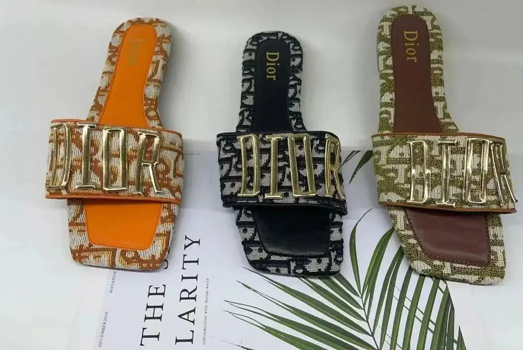 Fashion Design for Women's Flat Sandals
