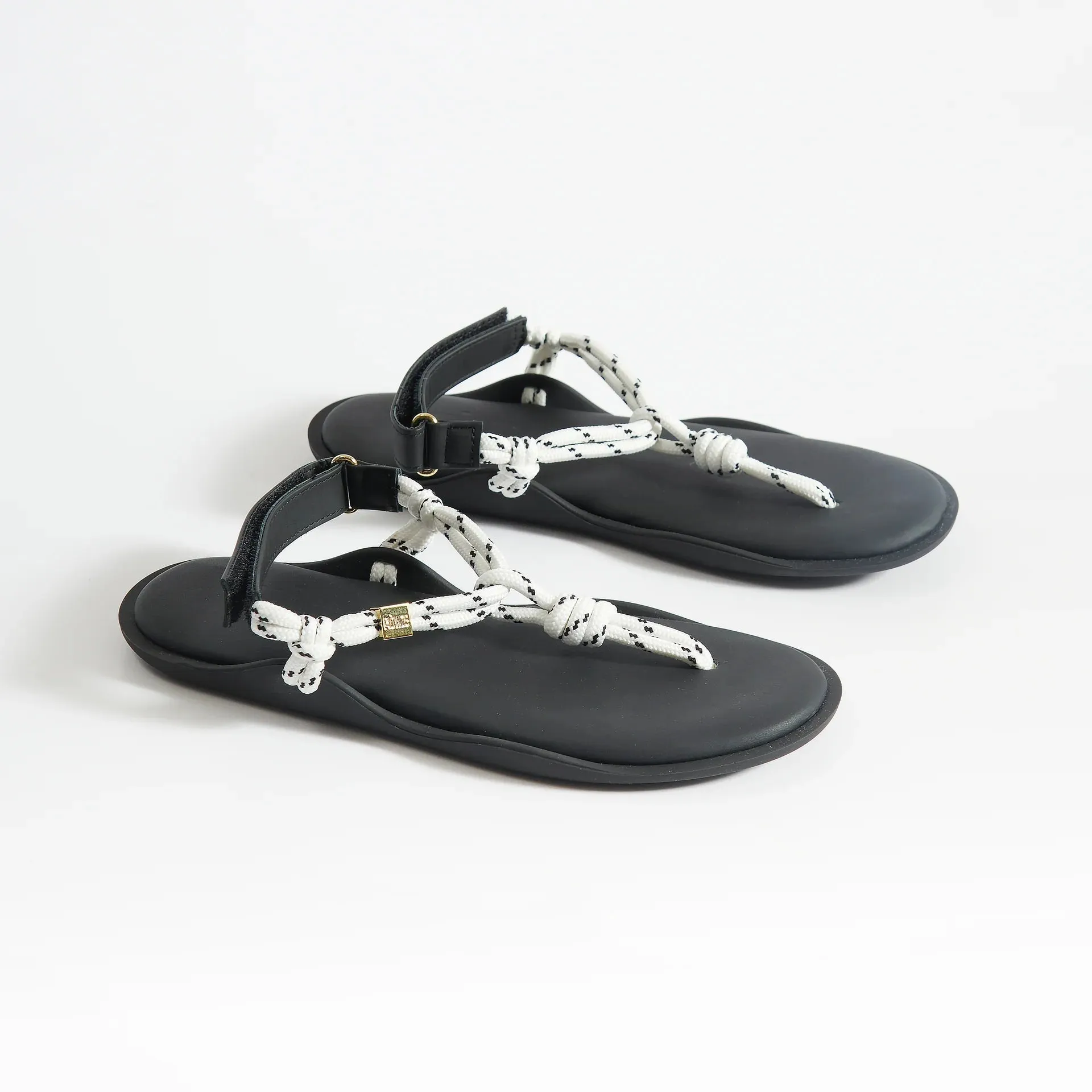 FL Ò Sandals | White