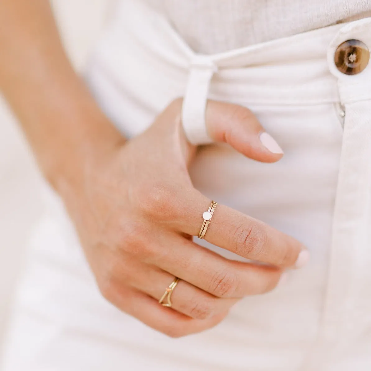 FLAT BEADED RING