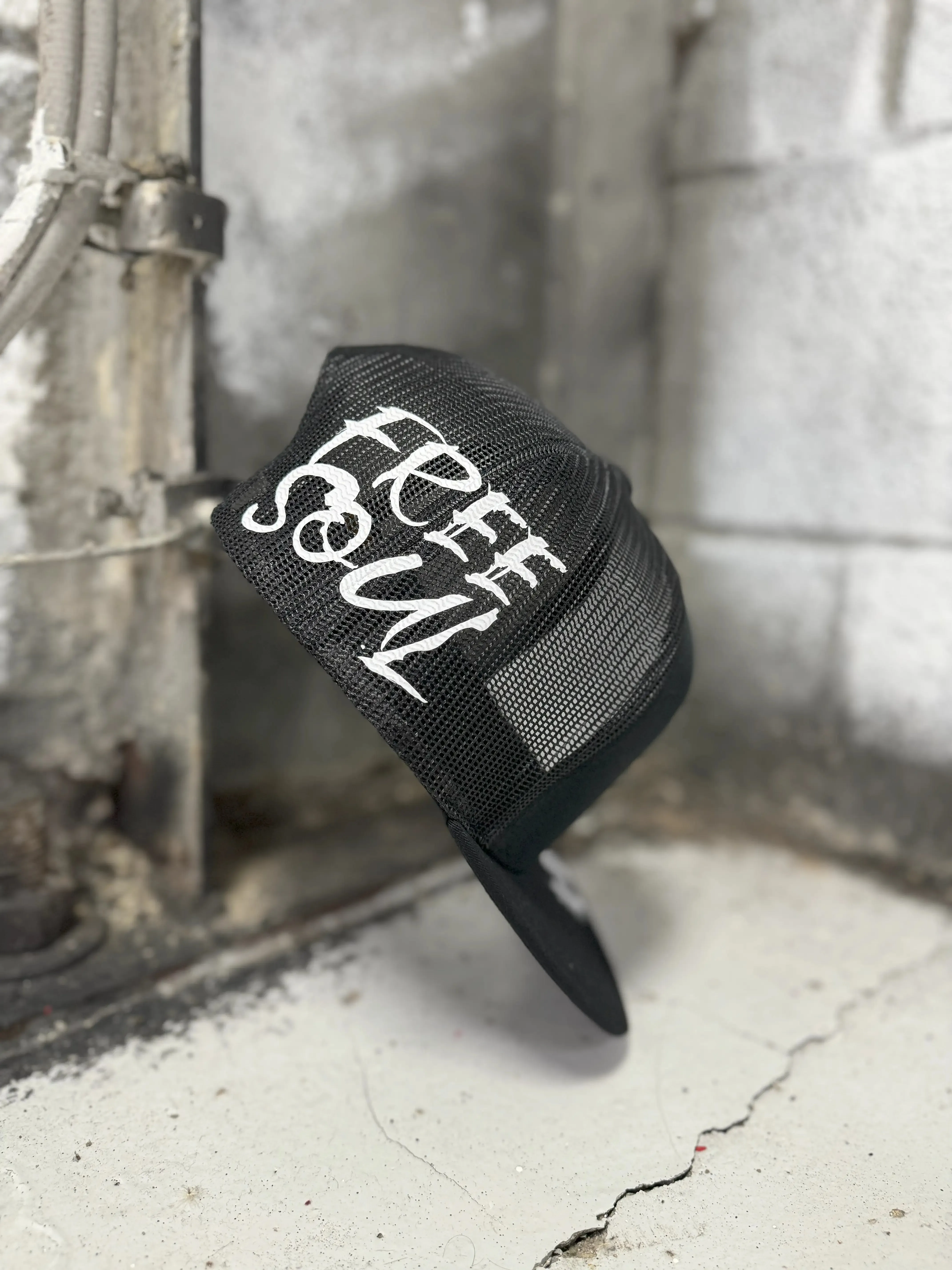 FREE SOUL SIDE STYLE BLACK HAT