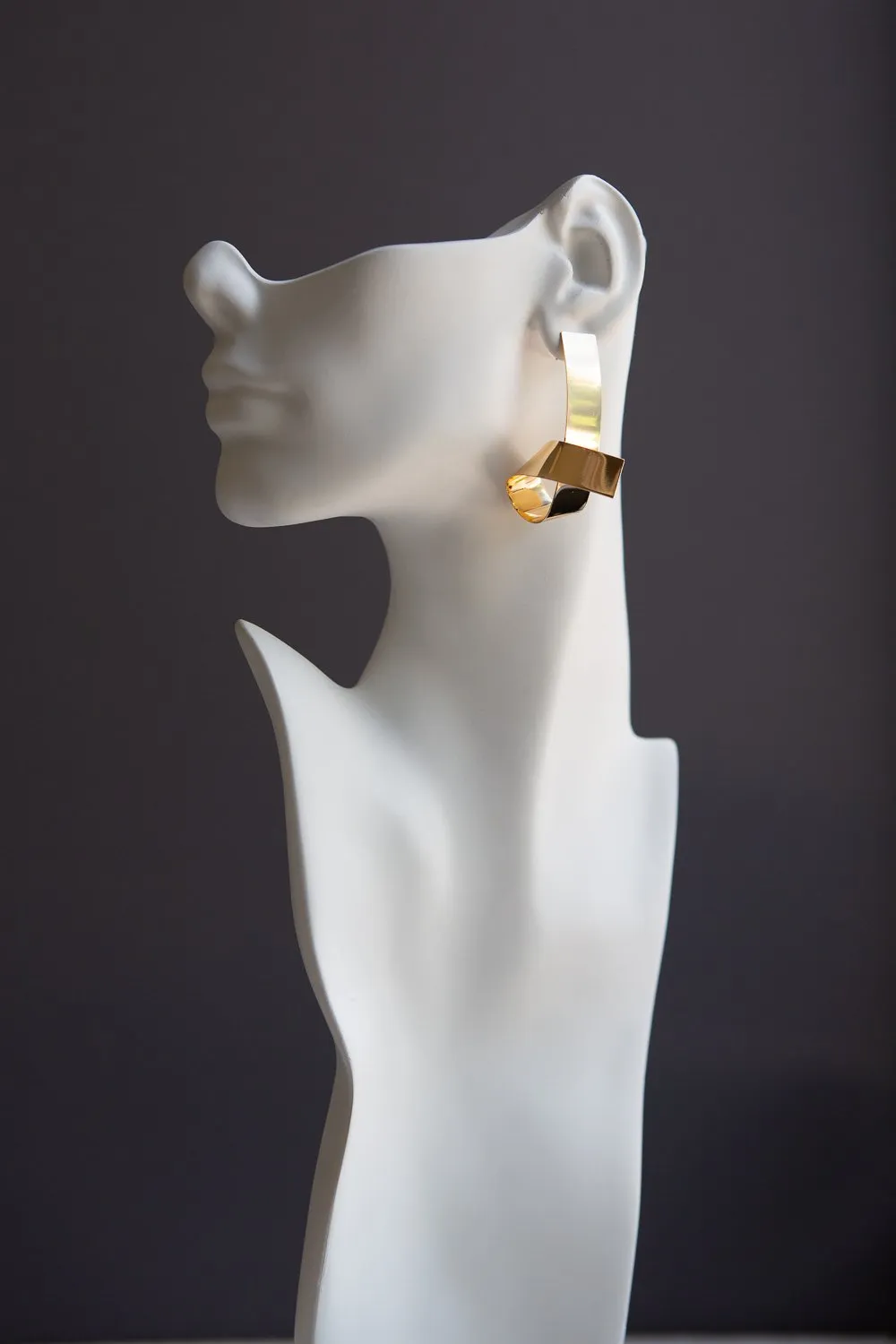 Gold Tone Elongated Curl Earring