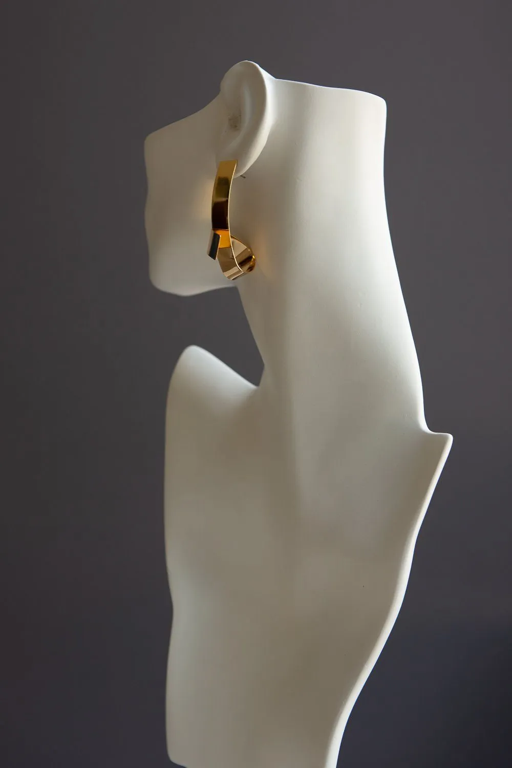 Gold Tone Elongated Curl Earring