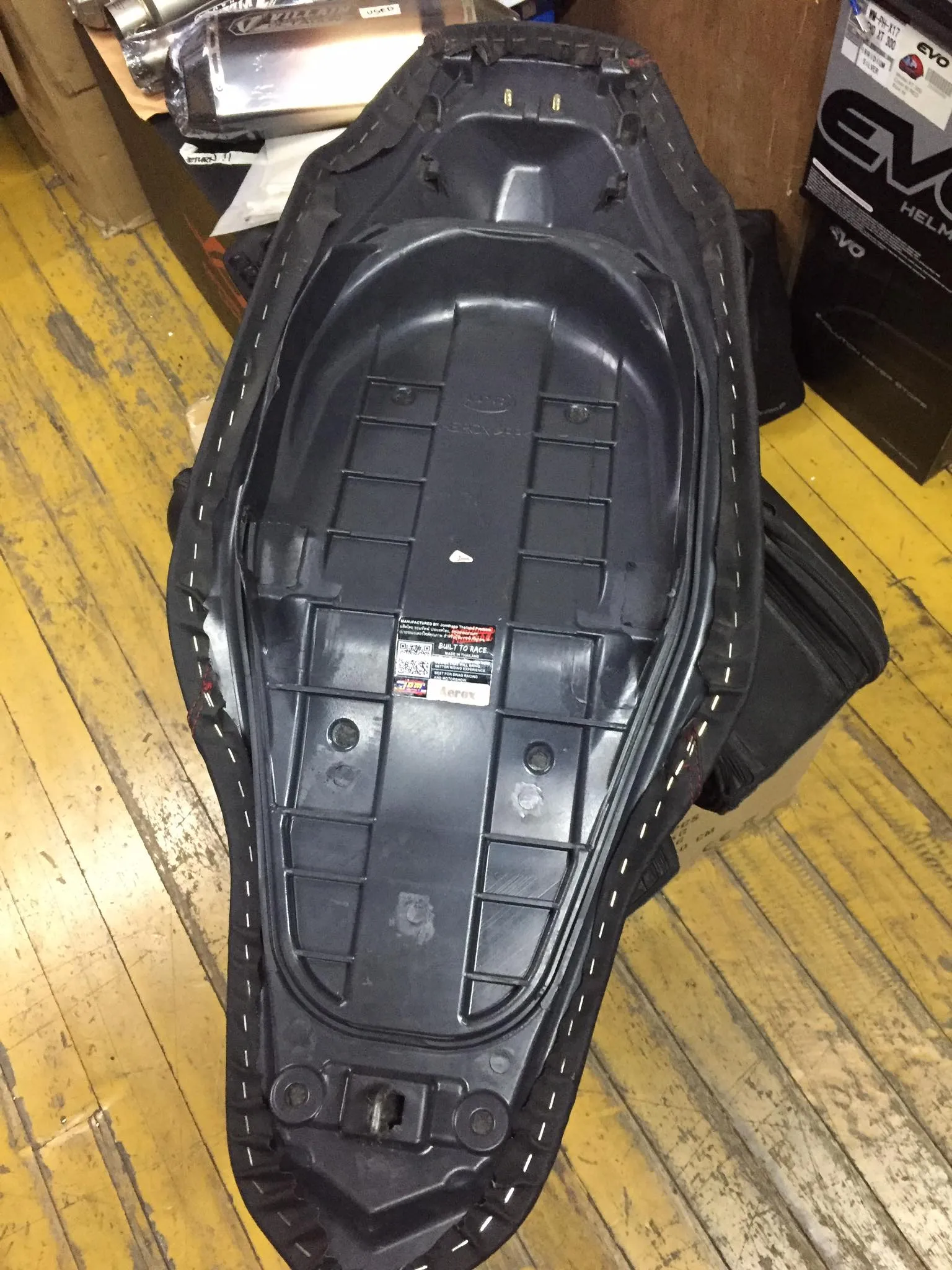 JOMTHAP FLAT SEAT AEROX
