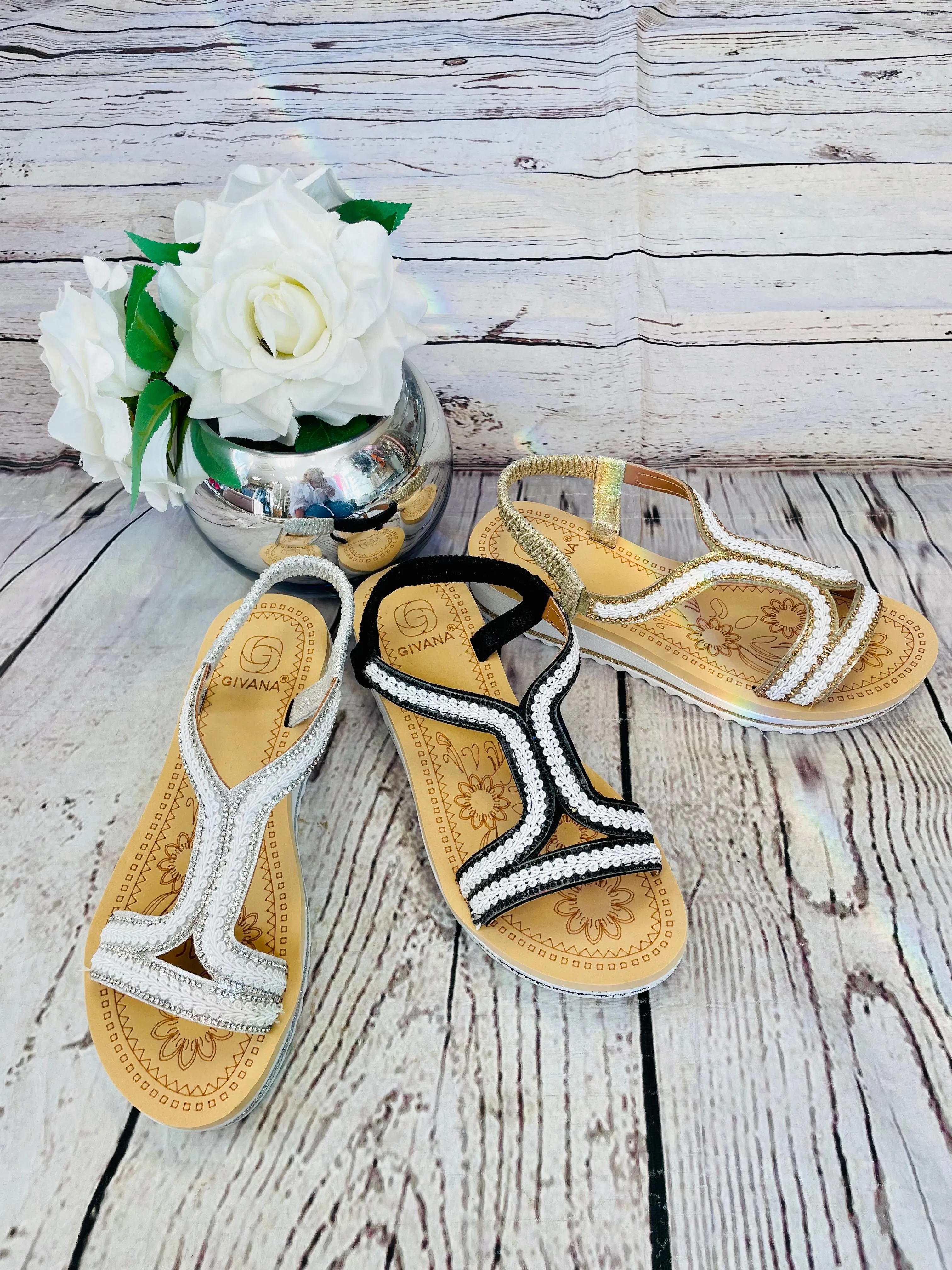 LADIES BLACK SMALL WEDGE SANDALS ( LOLO )