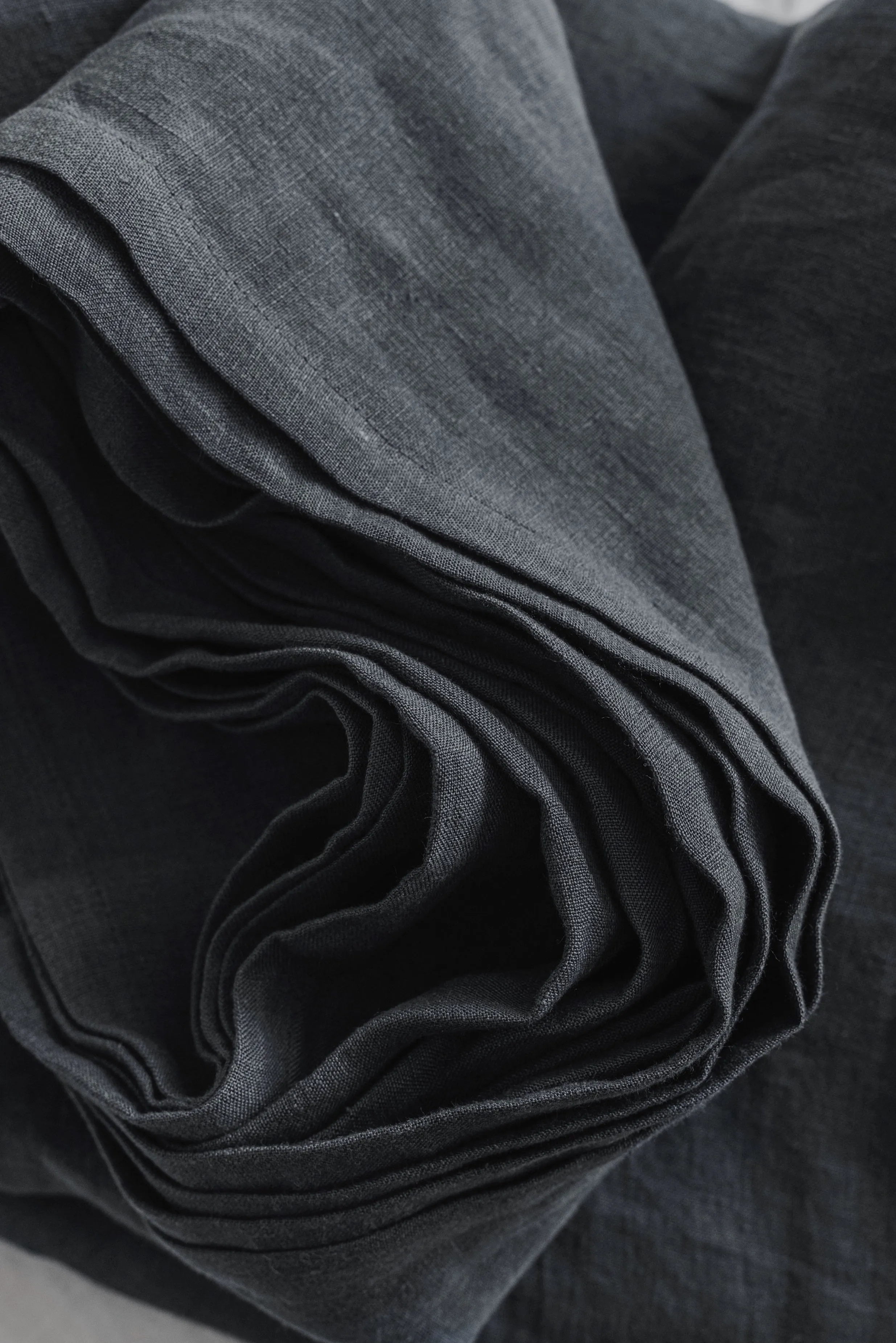 Linen flat sheet - dark gray
