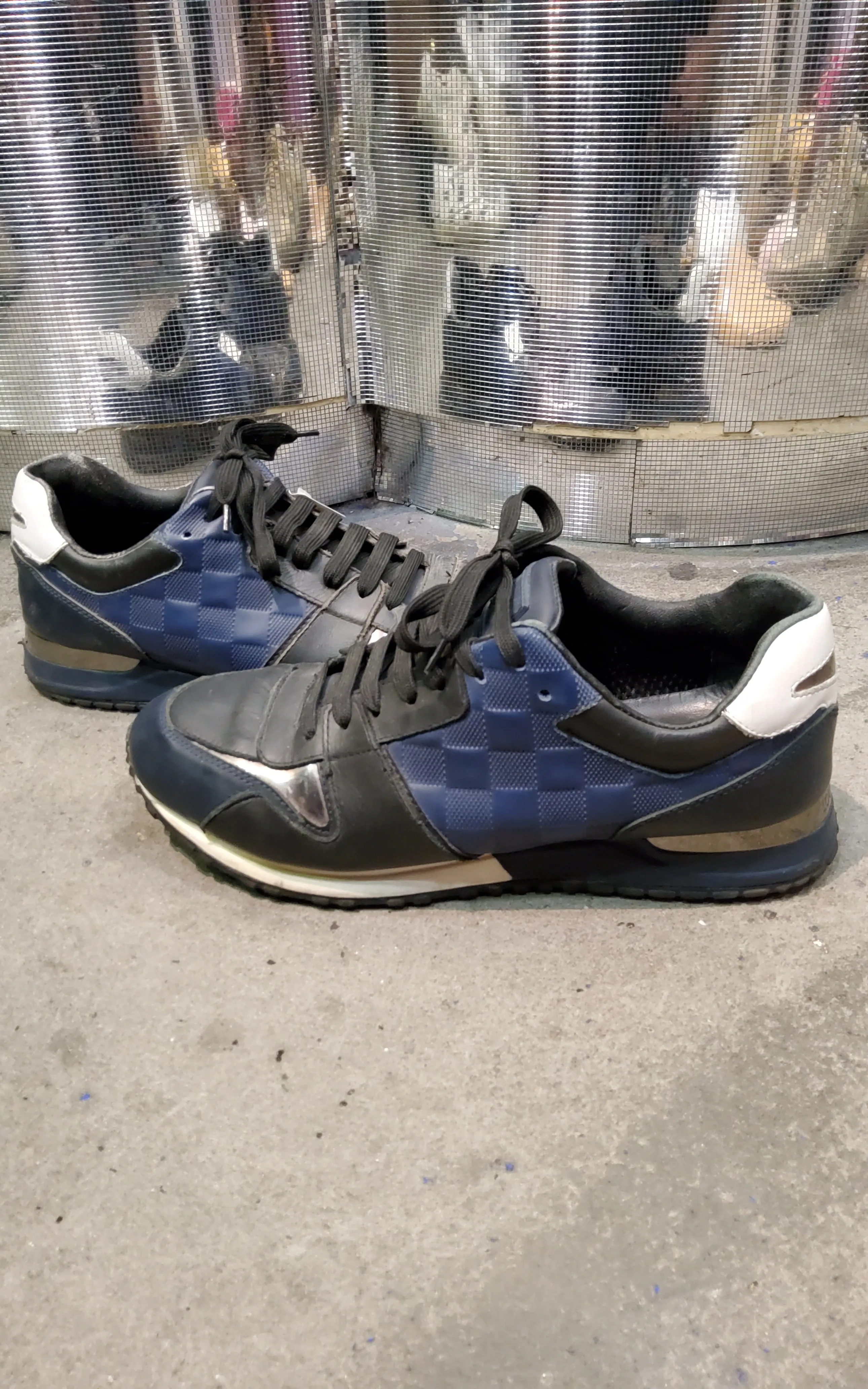LOW LEATHER SNEAKERS
