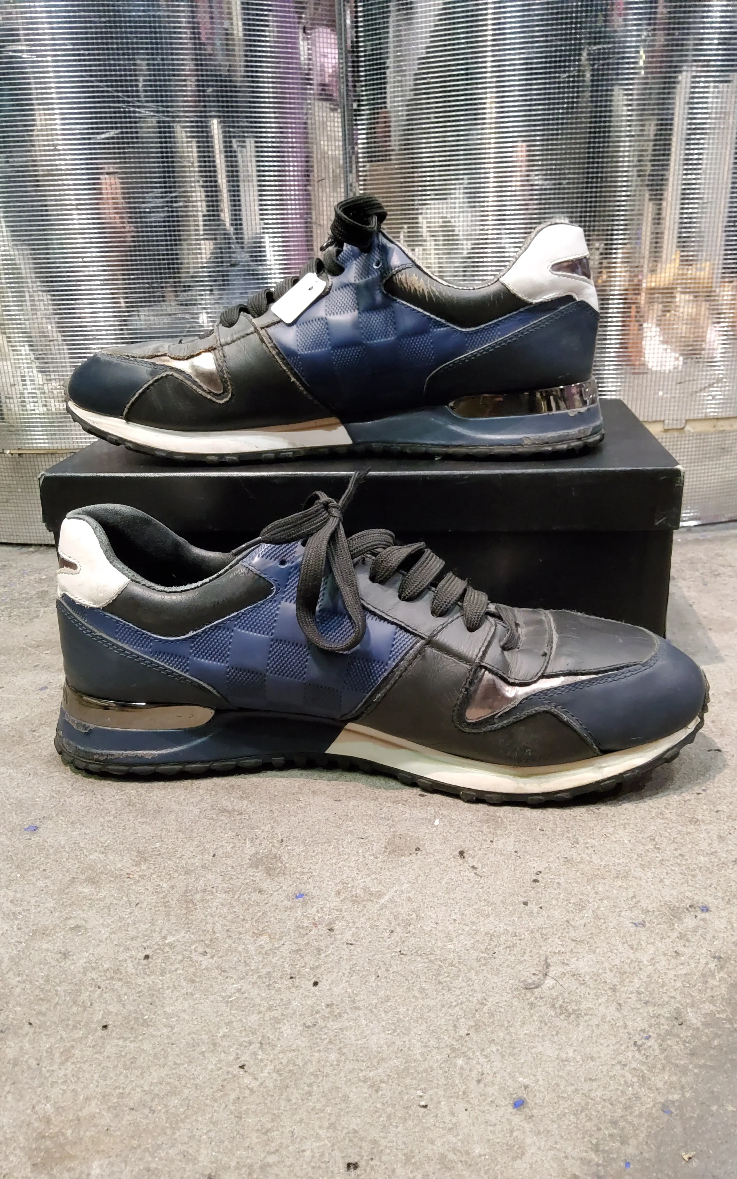 LOW LEATHER SNEAKERS