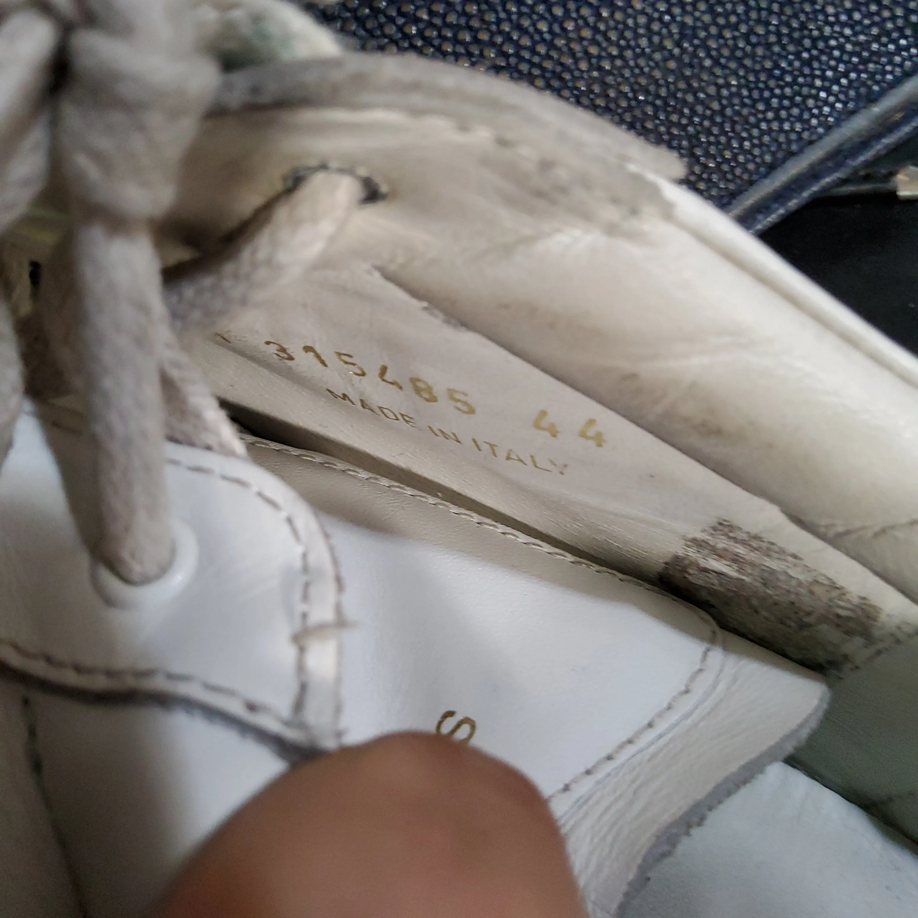 LOW SNEAKERS