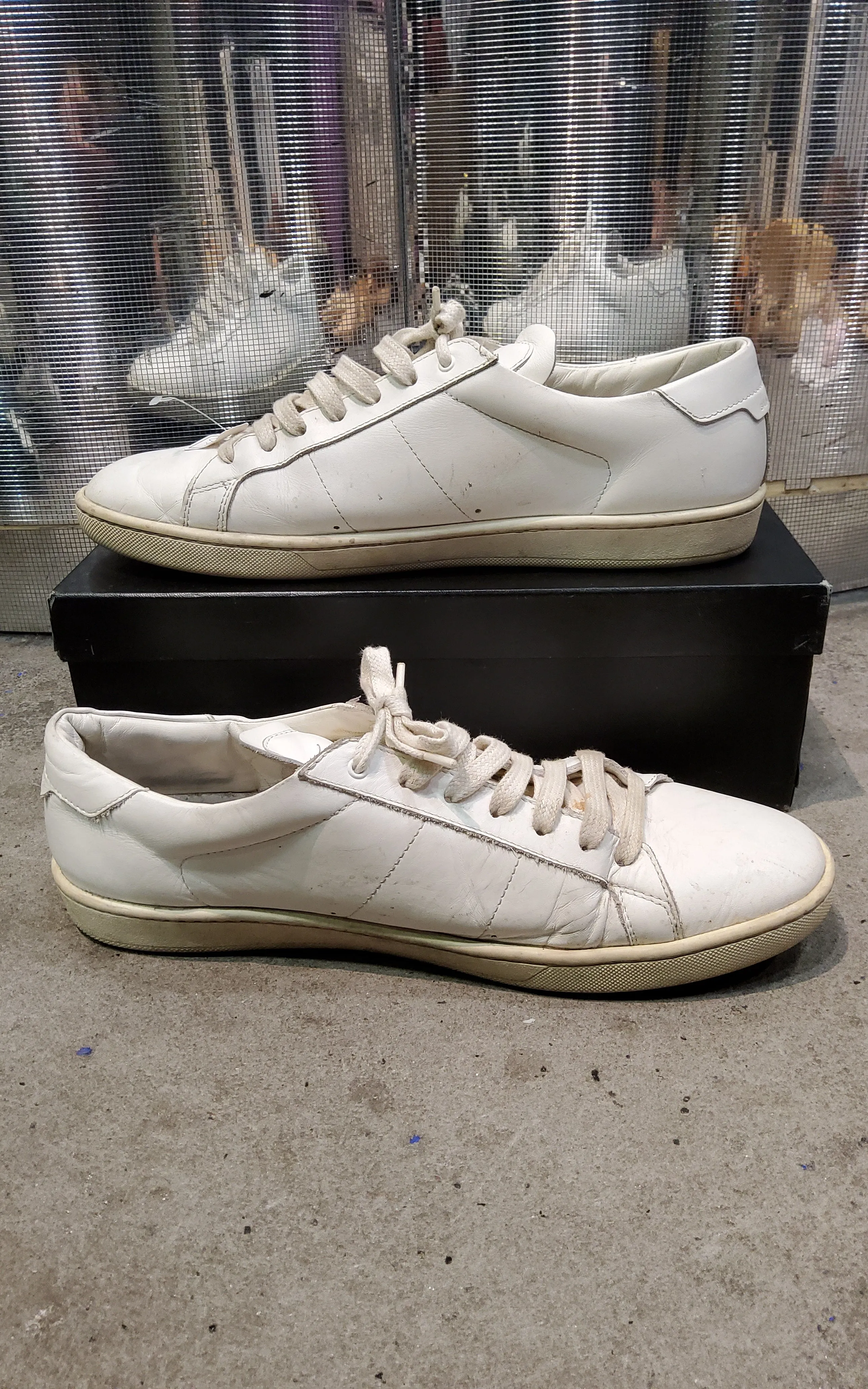 LOW SNEAKERS