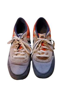 Low sneakers