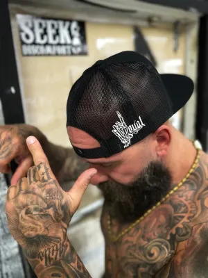 LOYAL SIDE STYLE BLACK HAT