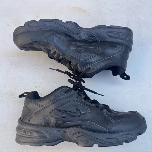 Men’s Nike air monarch black sneaker shoe size 13 extra wide 4E