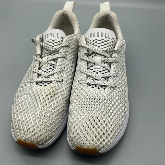 Nobull mesh runner unisex design men’s 9 women’s 10.5 XP