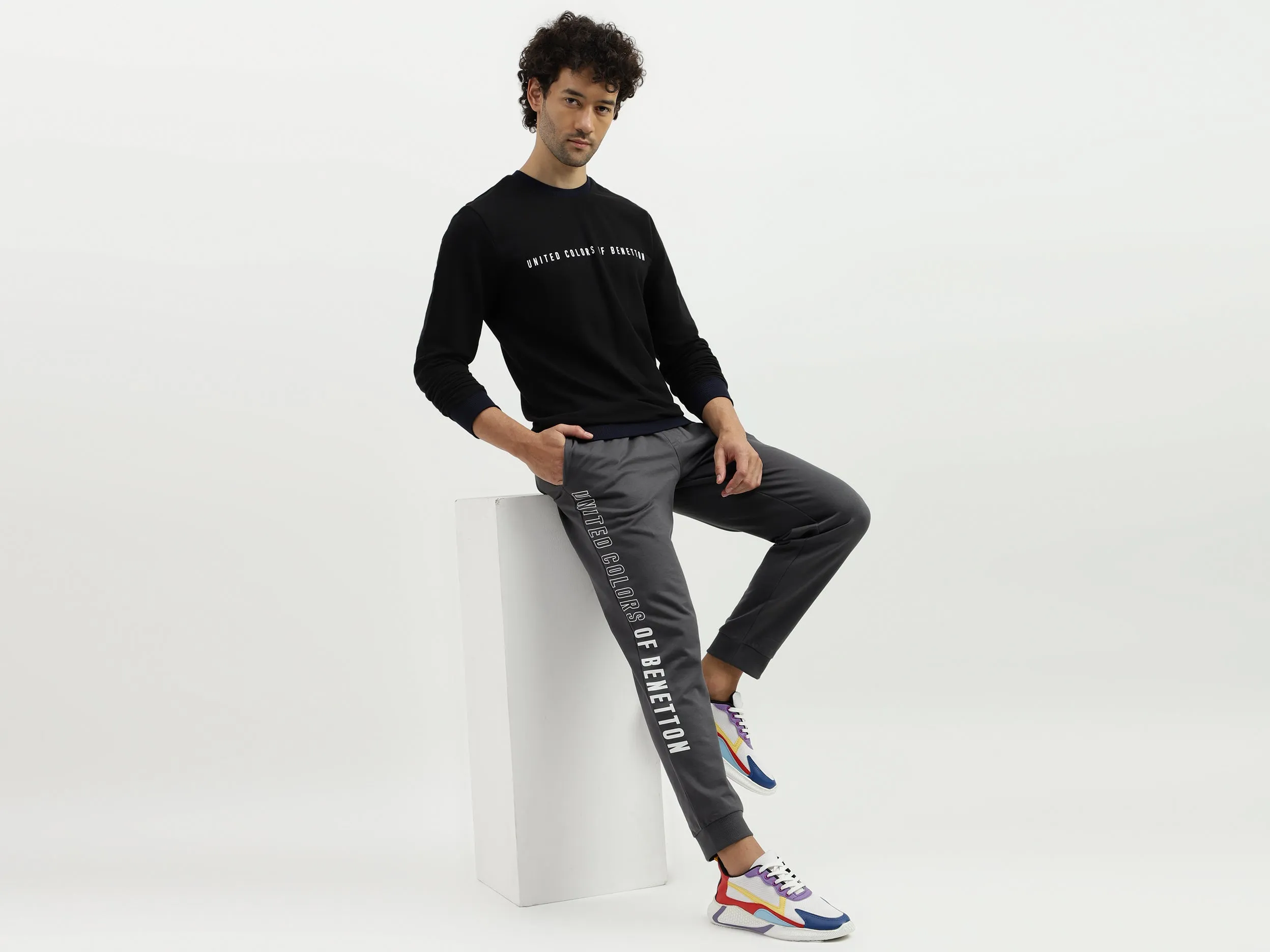 Regular Fit Round Neck Contrast Rib Branded Sweatshirt