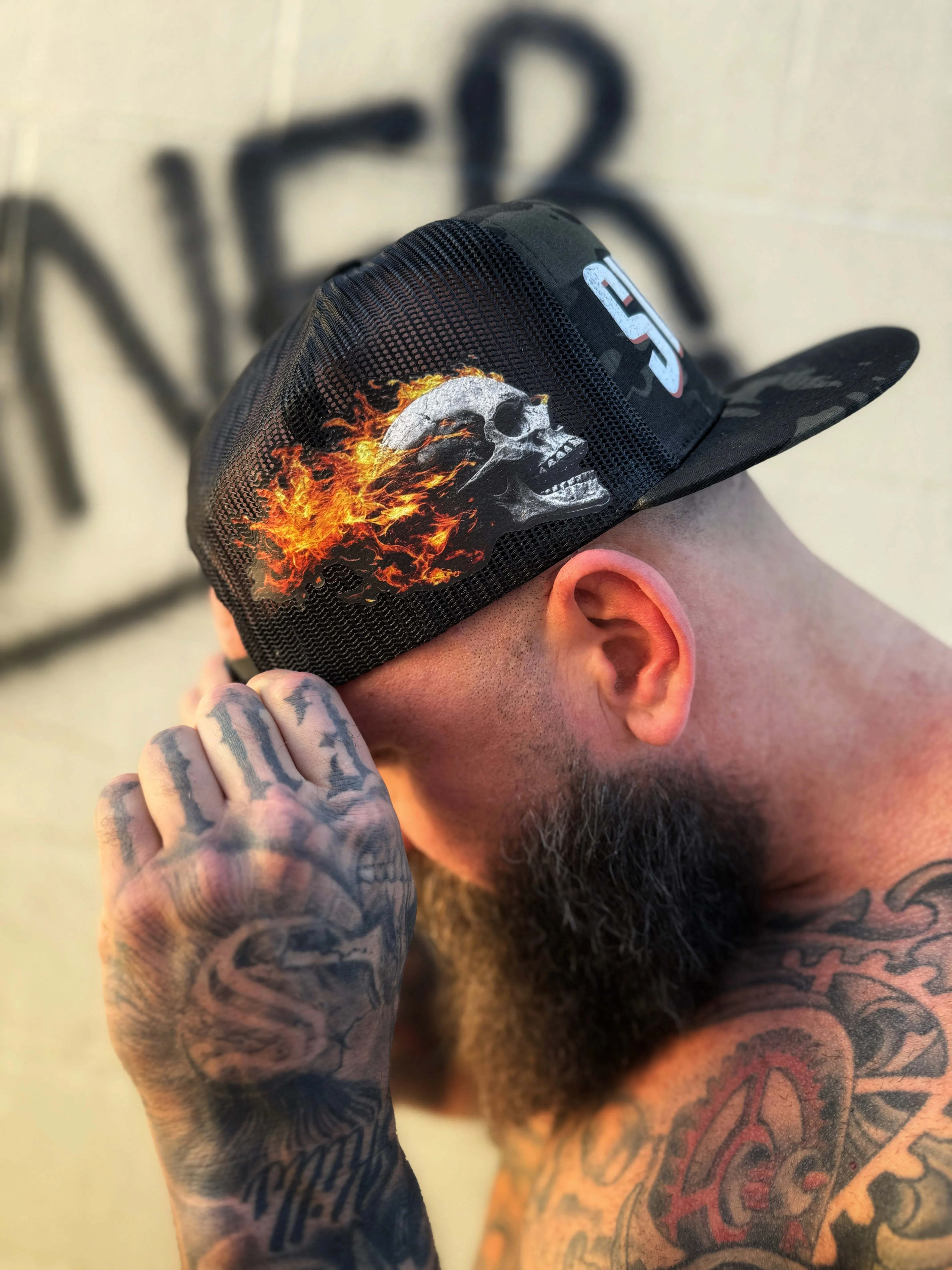 SINNER FLAMING BLACK CAMO BLACK HAT