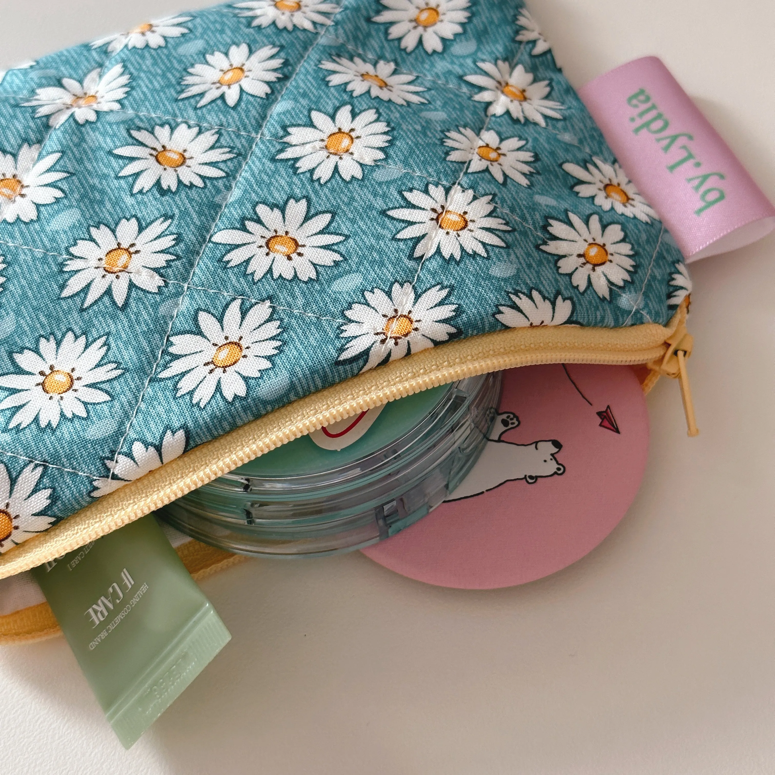 Small Flat Pouch - Daisy Blue