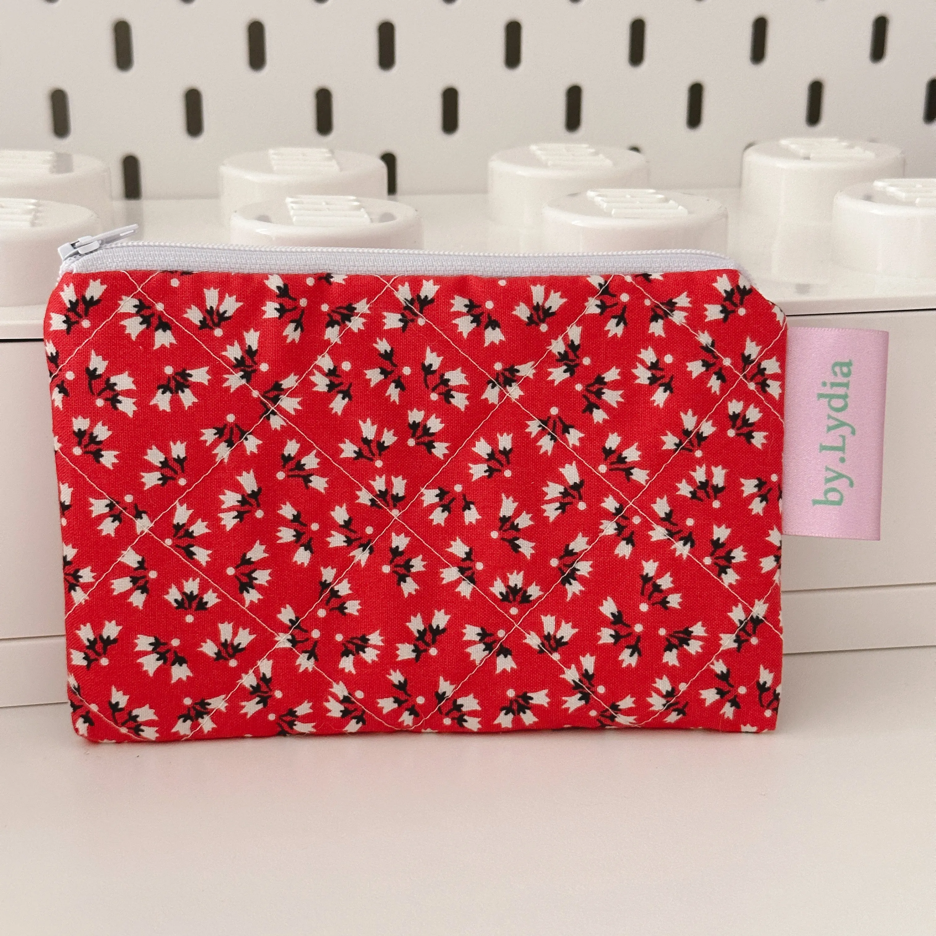 Small Flat Pouch - Red Florals