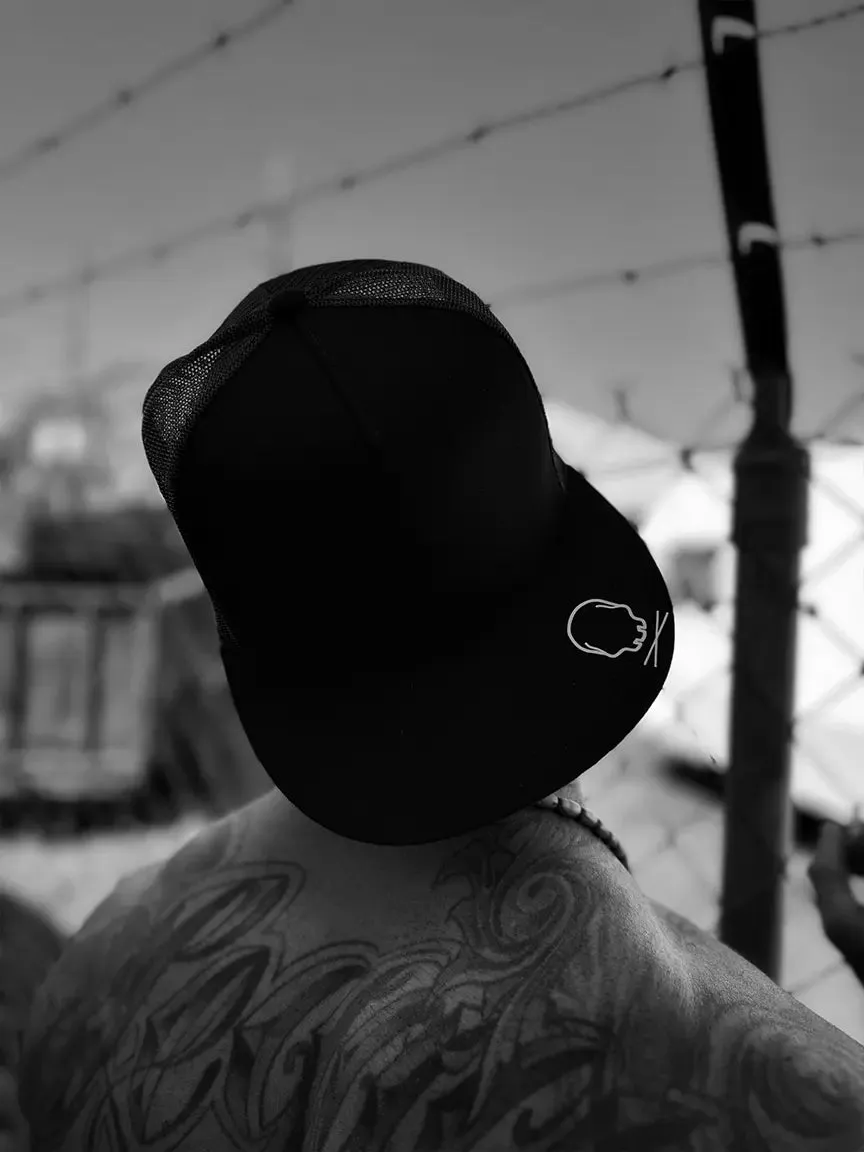 SNITCHES SIDE STYLE BLACK HAT