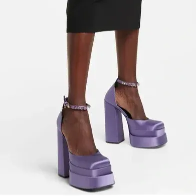 Step up Your Style with Women's Retro Chunky Heels Sandals Platform Pumps
