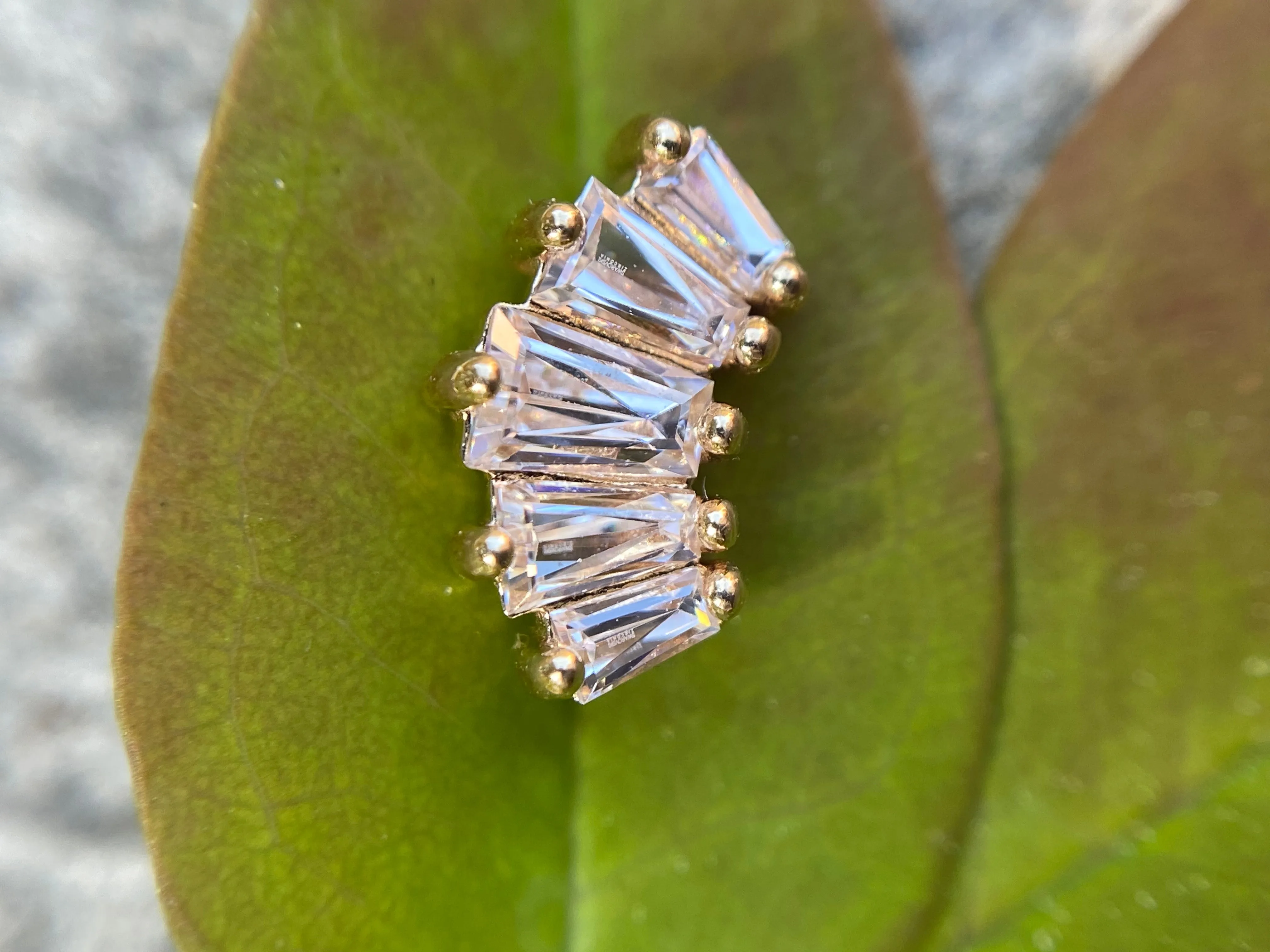 Tapered  5 baguette cluster - Threadless