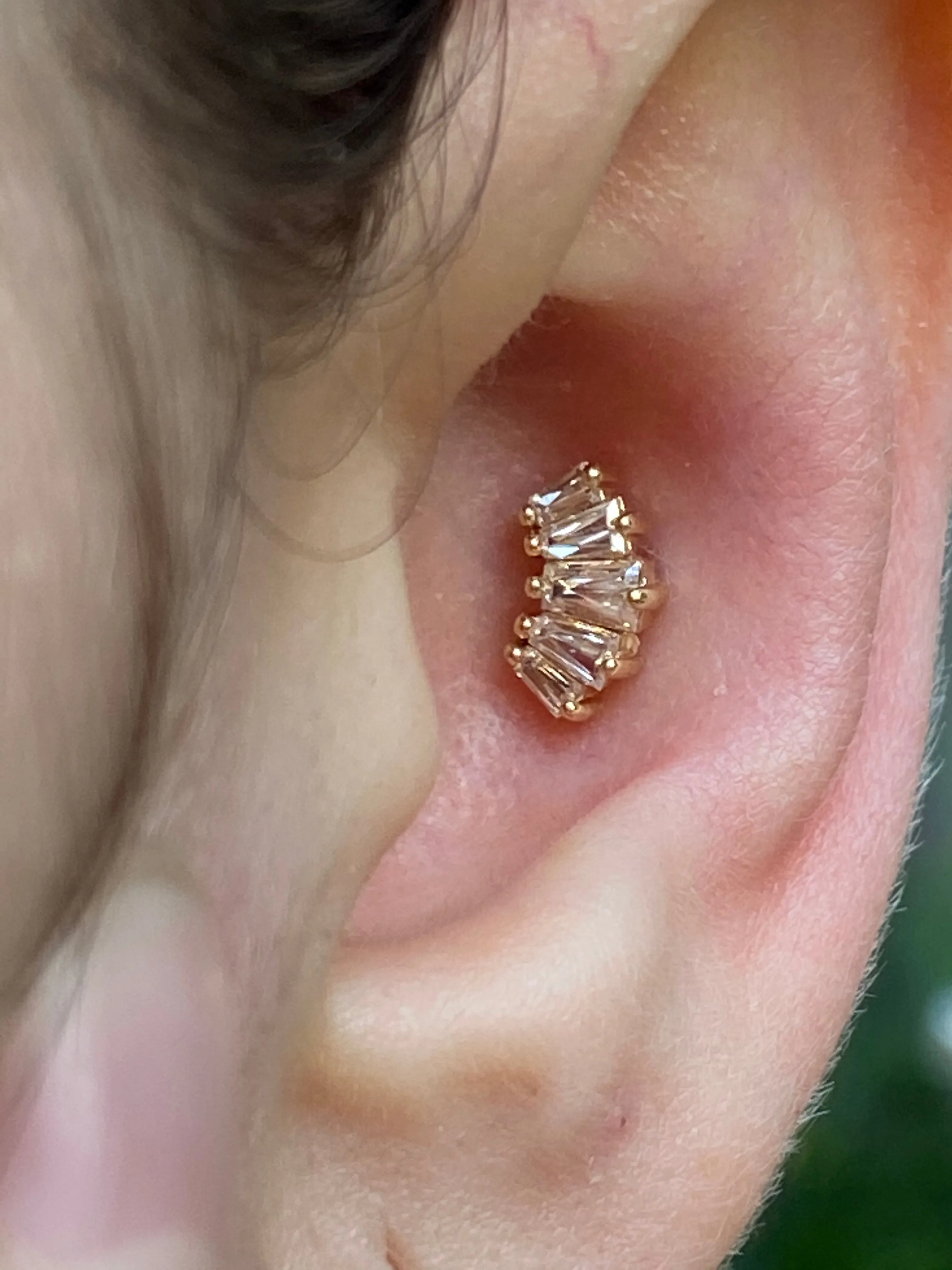 Tapered  5 baguette cluster - Threadless