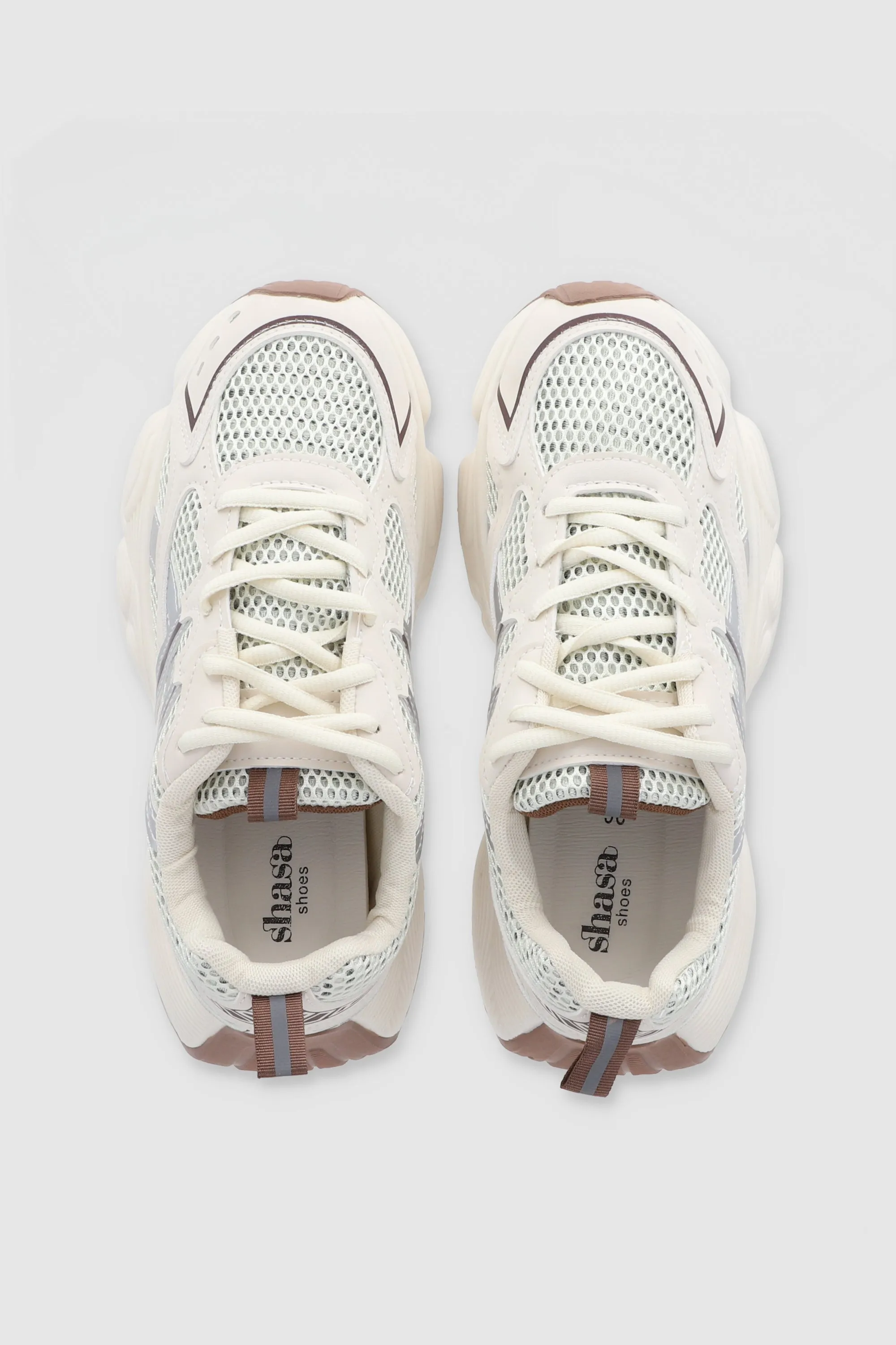 Tenis deportivo mesh rayas