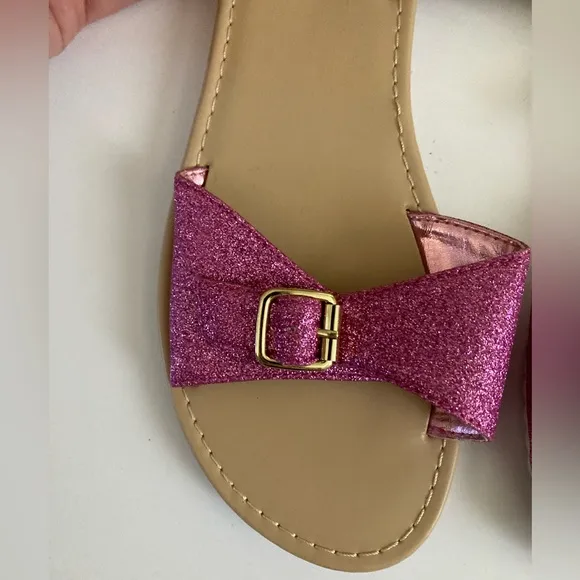 🌸The Children’s Place New Hot Pink Glitter &amp; Metallic Pink Strap Sandal