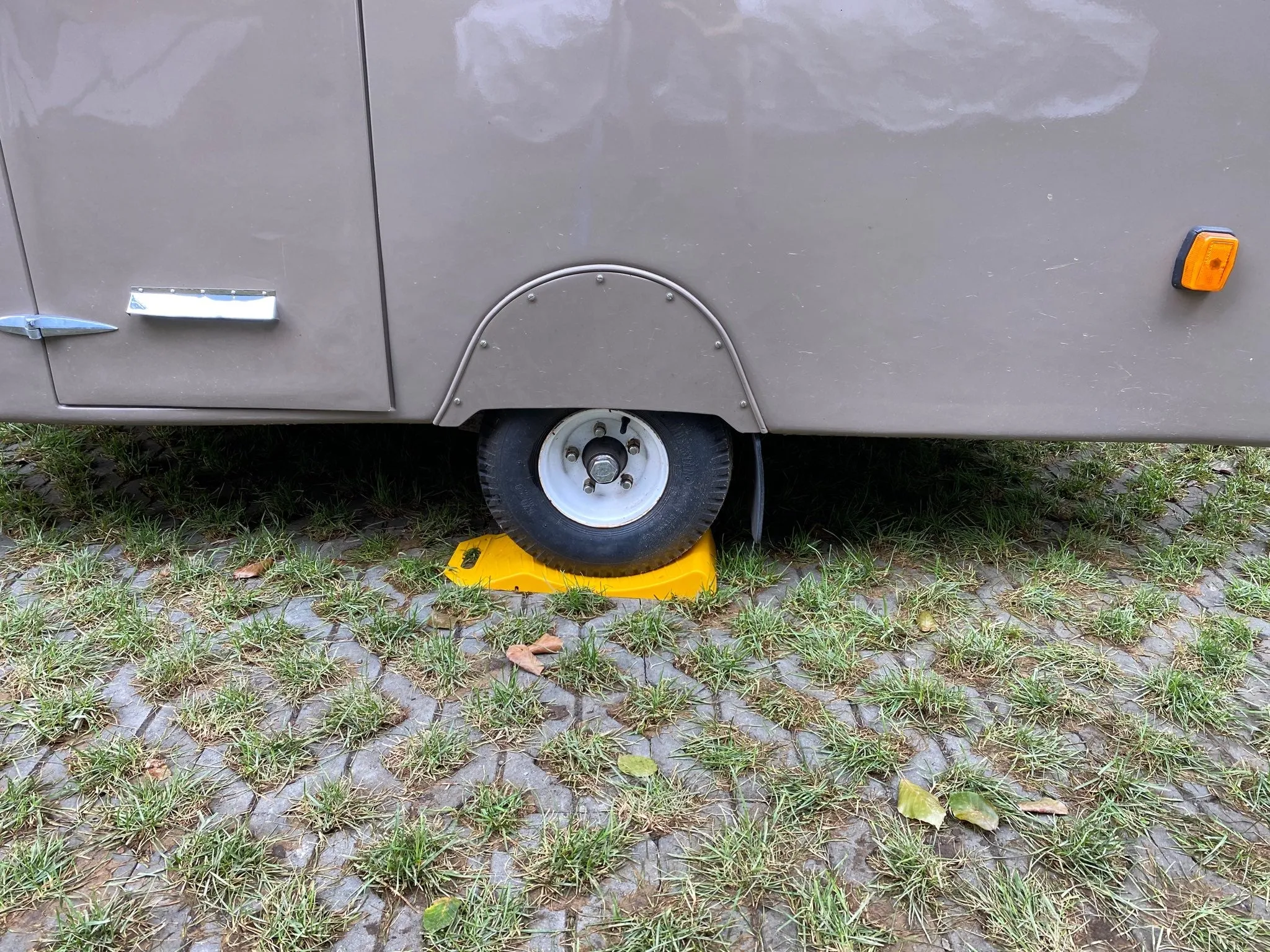 TireRests For Trailers by MCarCovers