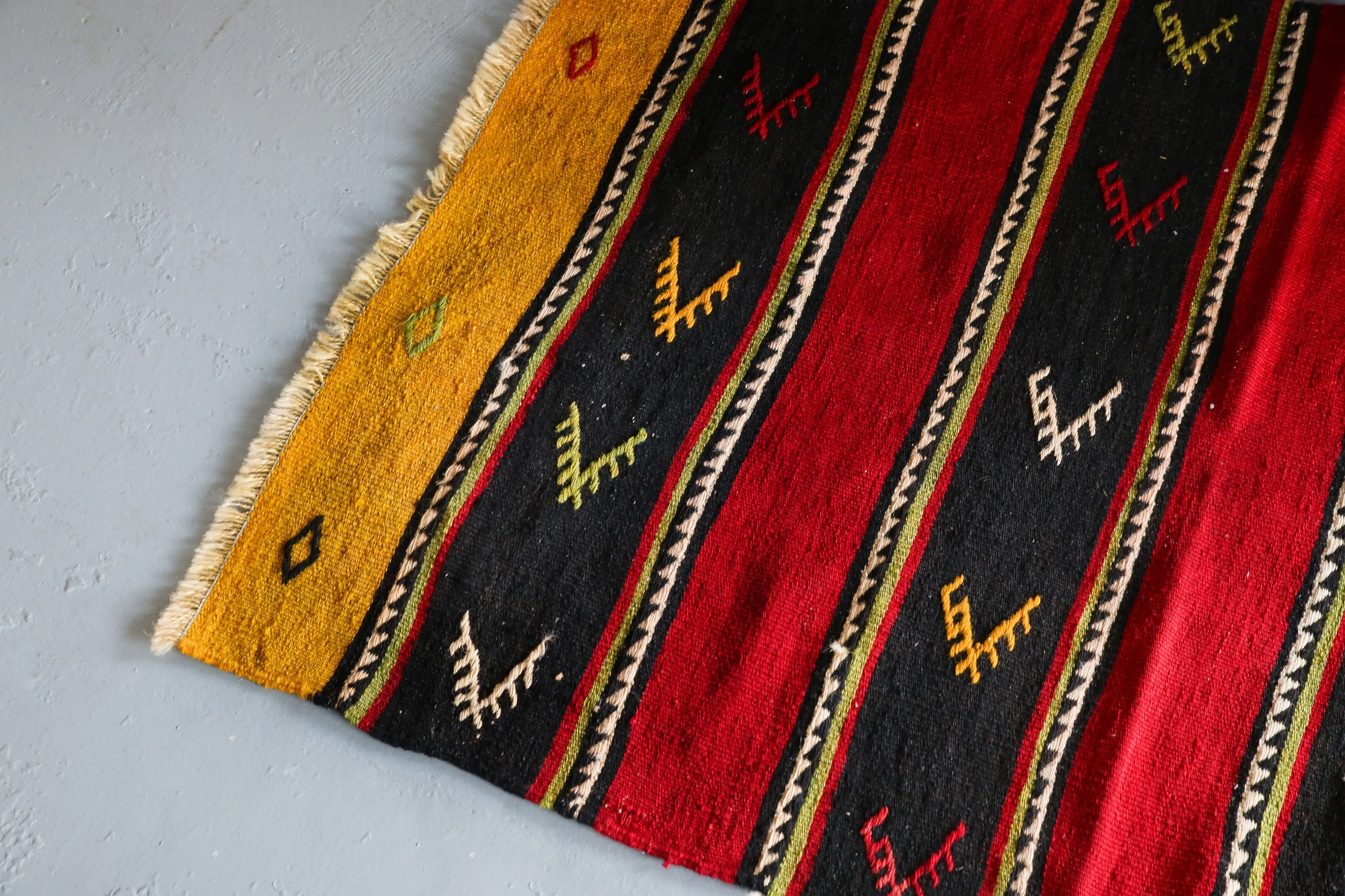Vintage Mini Turkish Kilim Rug 2.6ftx3.10ft