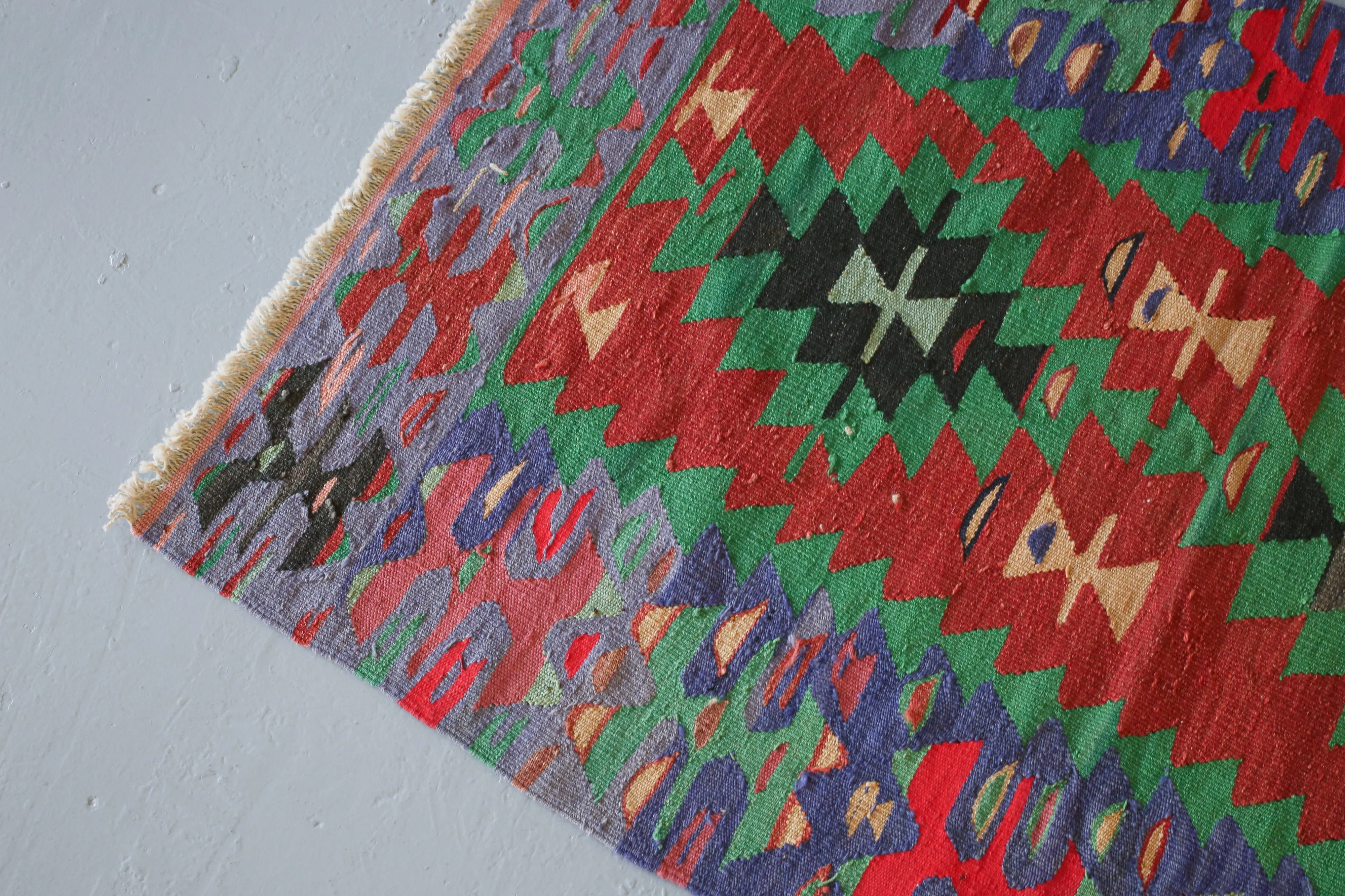 Vintage Mini Turkish Kilim Rug 2.8ftx4.2ft