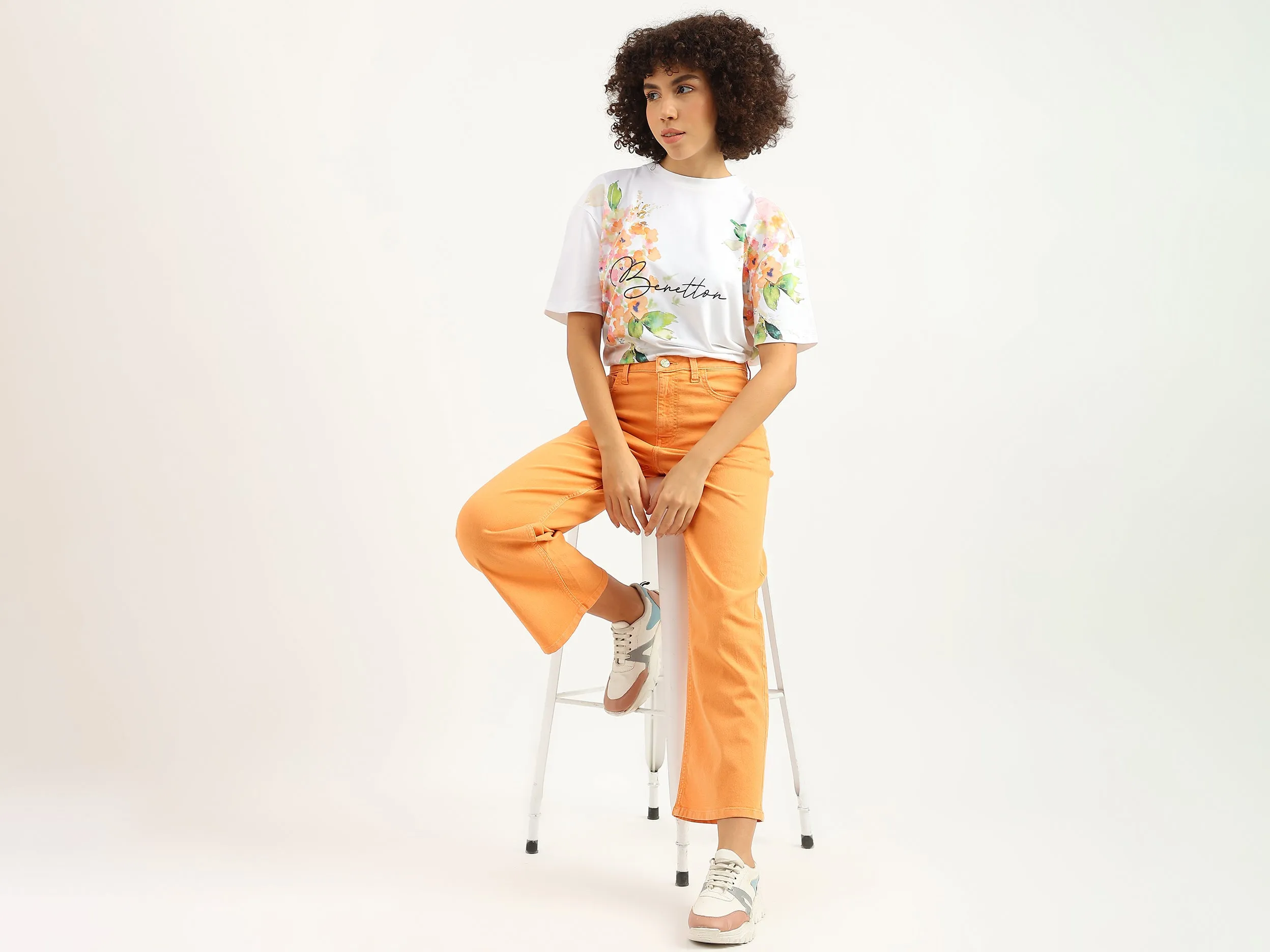 Women Solid Flared Fit Jeans