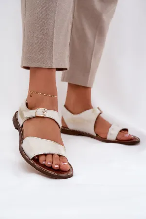Women's sandals made of natural leather