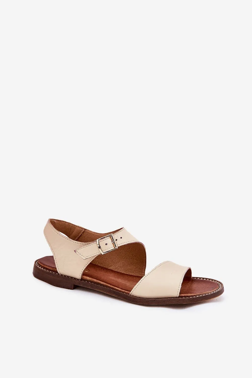Women's sandals made of natural leather
