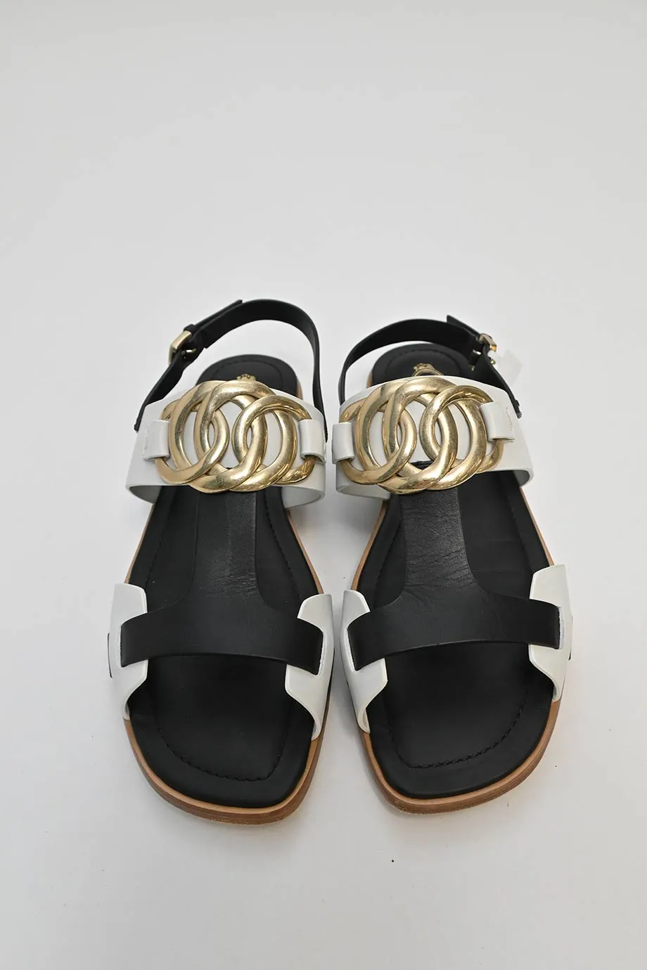 [WS6790] Tod's | Flat sandals