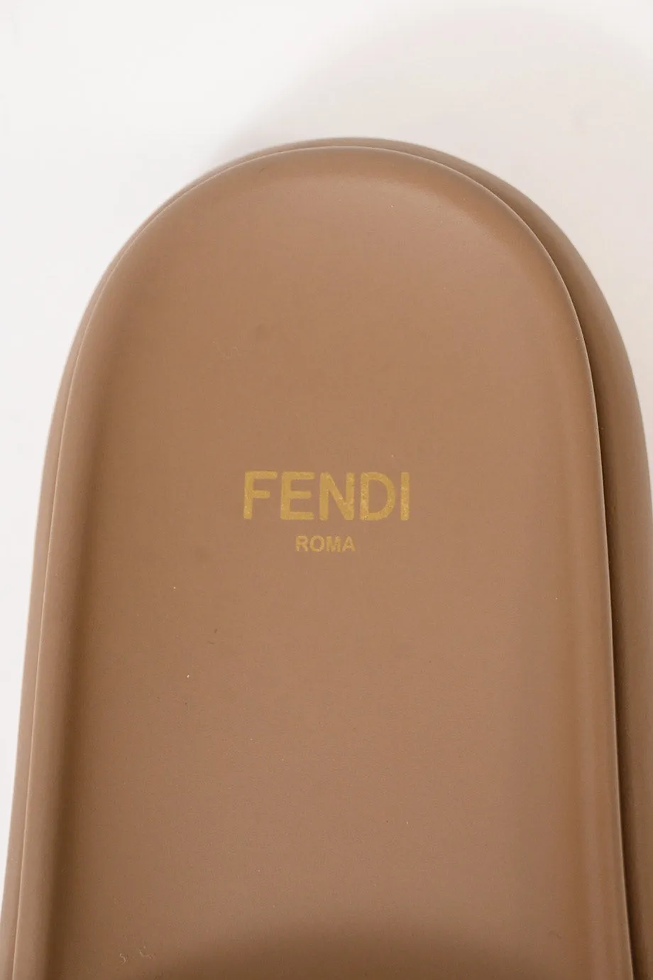 [WS8121] Fendi | Flat sandals